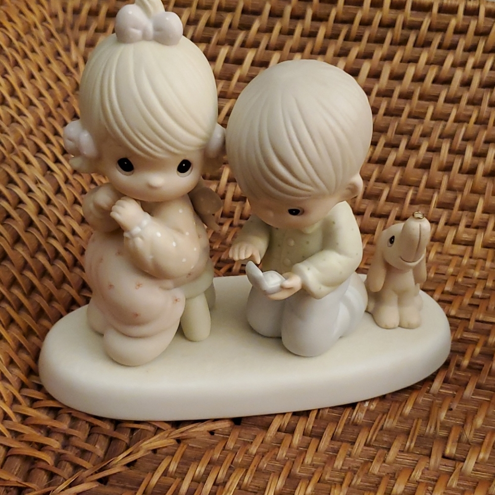 Precious Moments. #104019 ..with this ring I